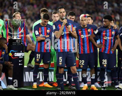 Sabadell, Barcelona, Spanien. 20. Mai 2023. Barcelona Spanien 20.05.2023 Sergio Busquets (FC Barcelona) spricht während der La Liga Santander zwischen dem FC Barcelona und der Real Sociedad am 20. Mai 2023 im Camp Nou in Barcelona. (Kreditbild: © Xavi Urgeles/ZUMA Press Wire) NUR REDAKTIONELLE VERWENDUNG! Nicht für den kommerziellen GEBRAUCH! Stockfoto