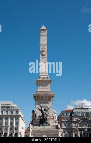 Obelisk auf dem Restaurerplatz auf der Avenida da Liberdade, Lissabon, Portugal Stockfoto