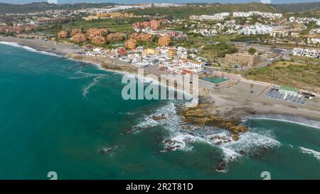 Duquesa oder Burgstrand an der Küste von Manilva, Andalusien Stockfoto