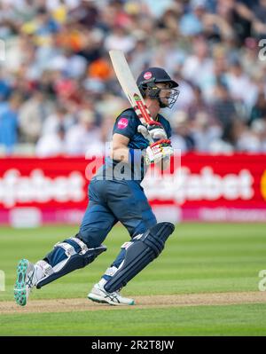 Leus du Plooy aus Derbyshire schlägt im Vitalitätsspiel zwischen Derbyshire Falcons und Lancashire Lightning. Stockfoto