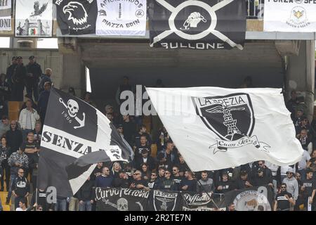 Lecce, Italien. 21. Mai 2023. Via Del Mare Stadium, Lecce, Italien, 21. Mai 2023, Spezias Fans während der US Lecce vs Spezia Calcio - italienische Fußballserie A Spiel Credit: Live Media Publishing Group/Alamy Live News Stockfoto