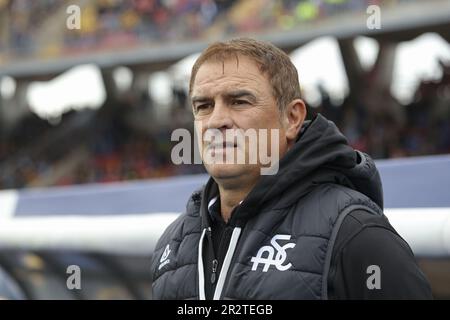 Lecce, Italien. 21. Mai 2023. Lorenzo Semplici (Spezia) während des Spiels US Lecce gegen Spezia Calcio, italienisches Fußballspiel Serie A in Lecce, Italien, Mai 21 2023 Kredit: Independent Photo Agency/Alamy Live News Stockfoto