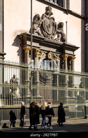 Portal der frühen barocken Jesuitenkirche St. Mariae Himmelfahrt, Köln, Deutschland. Portal der fruehbarocken Jesuitenkirche St. Mariae Himmelfahrt, Ko Stockfoto