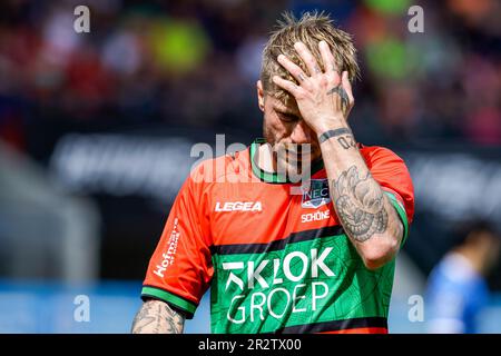 Nijmegen, Niederlande. 21. Mai 2023. NIJMEGEN, NIEDERLANDE - MAI 21: Lasse Schone von NEC Nijmegen enttäuscht während des Eredivisie-Spiels zwischen NEC Nijmegen und AZ Alkmaar im Goffertstadion am 21. Mai 2023 in Nijmegen, Niederlande (Foto von Broer van den Boom/Orange Pictures). Kredit: Orange Pics BV/Alamy Live News Stockfoto