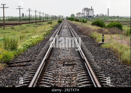 Velyka Oleksandrivka, Ukraine. 19. Mai 2023. Gleis in Velyka Oleksandrivka, Ukraine. (Foto: Michael Brochstein/Sipa USA) Guthaben: SIPA USA/Alamy Live News Stockfoto