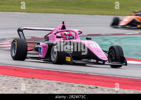 21. Mai 2023; Circuit de Barcelona-Catalunya, Barcelona, Katalonien, Spanien: 6 Stunden Barcelona, Tag 2; Abbi Pulling (GBR) mit der Rodin Carlin Formel 1 Academy Tatuus Automobili Stockfoto