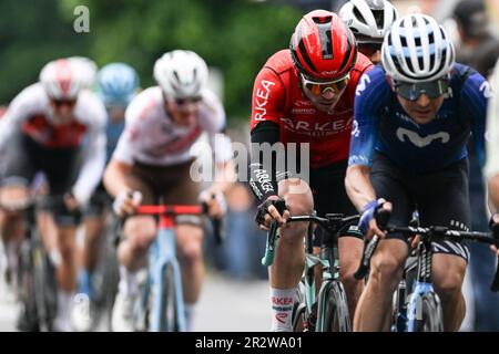 Bergamo, Italien. 21. Mai 2023. BERGAMO, ITALIEN - MAI 21: Team ARKEA Samsics französischer Fahrer Warren Barguil fährt während des 106. Giro d'Italia 2023, Stufe 15, eine 195km. Etappe von Seregno nach Bergamo/#UCIWT/am 21. Mai 2023 in Seregno, Italien. Foto: Tiziano Ballabio Credit: Live Media Publishing Group/Alamy Live News Stockfoto