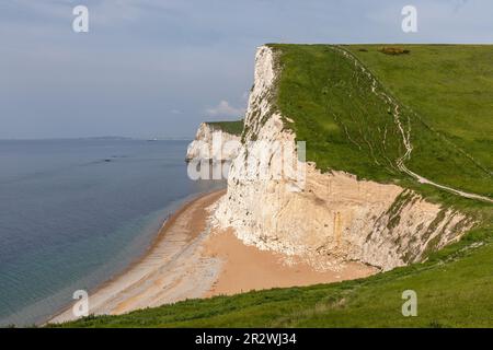 Landmark Durdle Door Jurassic Coast mit Meer, Klippen und Strand, Dorset England, Großbritannien Stockfoto