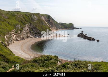 Man O' war Bay ist eine geschlossene Bucht in der Nähe von Durdle Door entlang der Jurassic Coast, Dorset, England, Vereinigtes Königreich Stockfoto