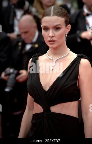 Cannes, Frankreich. 20. Mai 2023. CANNES, FRANKREICH - 20. MAI: Josephine Skriver Besuchen Sie den roten Teppich „Killers of the Flower Moon“ während des 76. Jährlichen Filmfestivals in Cannes am 20. Mai 2023 im Palais des Festivals in Cannes, Frankreich. Kredit: dpa/Alamy Live News Stockfoto