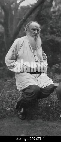 Der russische Schriftsteller, Philosoph, Erzieher, Lev Nikolaevich Tolstoi, zusammen mit seiner Tochter Stockfoto