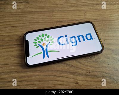 Konskie, Polen - 20. Mai 2023: Cigna Krankenversicherung Logo wird auf dem Mobiltelefonbildschirm angezeigt Stockfoto