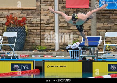 Mission Viejo, Kalifornien, USA. 19. Mai 2023. Jack Dahlgren, Team Triumph, auf Spur 2 des Freestyle-Finales 200m bei der USA Swimming 2023 TYR Pro Swim Series, Marguerite Aquatic Center in Mission Viejo, Kalifornien. Justin Fine/CSM/Alamy Live News Stockfoto