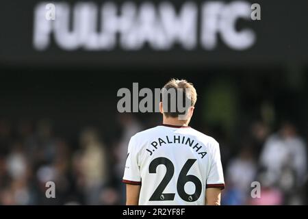 LONDON, ENGLAND - 20. MAI: Joao Palhinha vom Fulham FC während des Premier League-Spiels zwischen Fulham FC und Crystal Palace im Craven Cottage am 20. Mai, Stockfoto