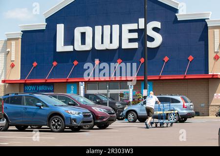 Bloomsburg, Usa. 21. Mai 2023. Außenansicht eines Wohnungsbaugeschäfts von Lowe's. Lowe's Companies, Inc. Meldet die Quartalsergebnisse am Dienstag, den 23. Mai 2023. Kredit: SOPA Images Limited/Alamy Live News Stockfoto
