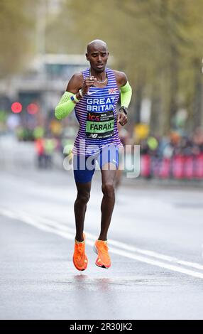 Mo Farah (GBR) belegt den neunten Platz in 2:10:28 beim 43. London Marathon am Sonntag, 23. April 2023 in London, Vereinigtes Königreich. (Jiro Mochizuki/Bild des Sports) Stockfoto