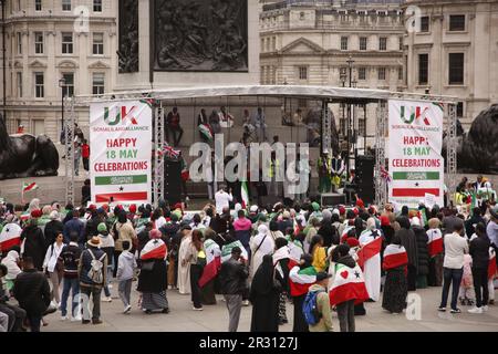 London, Großbritannien. 21/Mai/2023 Kundgebung für Somaliland, Trafalgar Square Menschen mit Ursprung in Somaliland versammeln sich auf dem Trafalgar Square, um die vor drei Jahrzehnten erfolgte Unabhängigkeitserklärung der Region von Somalia zu feiern. Die Erklärung ist international nicht anerkannt, und die Redner der Kundgebung forderten die Annahme ihres Status. Kredit: Roland Ravenhill/Alamy. Stockfoto