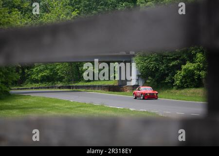 Oldtimer-Rennen während der 2019 Vintage Racing Group 500. Stockfoto