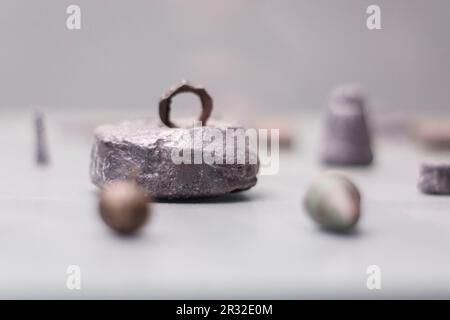 Pesos para Balanza, Museo monografico de Conimbriga, Ciudad del Conventus Scallabitanus, provincia Romana de Lusitania, cerca de Condeixa-a-Nova, Distrito de Coimbra, Portugal, Europa. Stockfoto