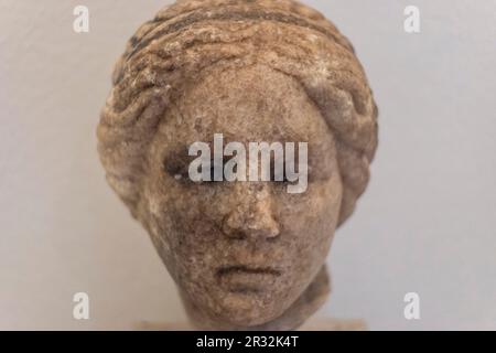 Representacion de la diosa Venus, Museo-Centro de Dolmetschen del Parque arqueológico de Segóbriga, Saelices, Cuenca, Castilla-La Mancha, Spanien. Stockfoto