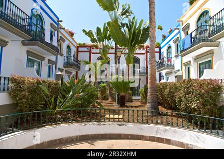 Wunderschöne Häuser in Puerto de Mogan Stockfoto