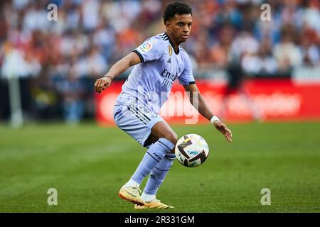 Rodrygo Silva de Goes (Real Madrid, Nr. 21) in Aktion während des Spiels LaLiga Santander zwischen Valencia CF und Real Madrid CF im Mestalla Stadion, Spanien Stockfoto