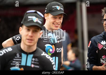Bergamo, Italien. 21. Mai 2023. Andreas Leknessund, Team DSM während der 15. Etappe - Seregno - Bergamo, Giro d'Italia in Bergamo, Italien, Mai 21 2023 Kredit: Independent Photo Agency/Alamy Live News Stockfoto