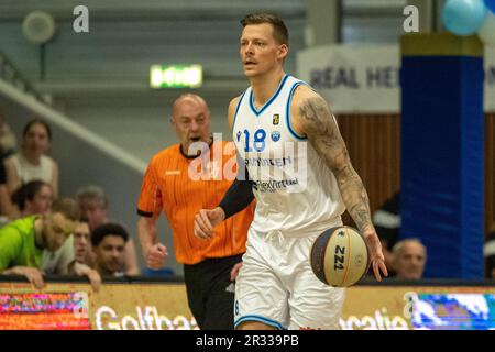 Leiden, Niederlande. 21. Mai 2023. LEIDEN, NIEDERLANDE - MAI 21: Viktor Gaddefors von Donar während des DBL-Finalspiels zwischen Zorg en Zekerheid Leiden und Donar Groningen bei Sporthal Vijf Meihal am 21. Mai 2023 in Leiden, Niederlande (Foto von Kees Kuijt/Orange Pictures). Guthaben: Orange Pics BV/Alamy Live News Stockfoto