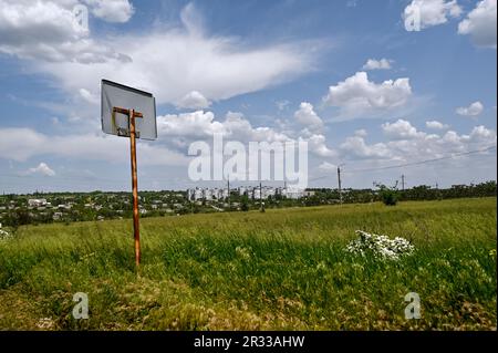 STEPNOHIRSK, UKRAINE - 19. MAI 2023 - der Blick auf die städtische Siedlung Stepnohirsk, die sich in der Nähe der Frontlinie befindet, ist in Stepnohirsk, Z zu sehen Stockfoto