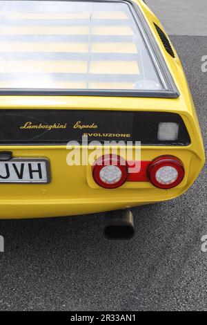 Lamborghini Espada Serie 3, vom Besitzer restauriert und modifiziert und mit der Aufschrift „Evoluzione“ versehen Stockfoto