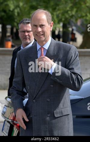 Berlin, Deutschland. 22. Mai 2023. Prinz Edward bei der Eintragung ins Goldene Buch von Berlin und der Verleihung des "Duke of Edinburgh's International Award" in Deutschland in der James-Simon-Galerie. Berlin, 22.05.2023 Kredit: Geisler-Fotopress GmbH/Alamy Live News Stockfoto