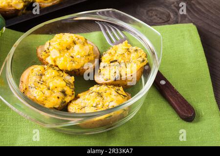 Gefüllte Backkartoffeln Stockfoto