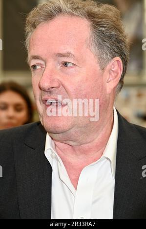 London, Großbritannien. 22. Mai 2023. London, Großbritannien. Pier Morgan. Berühmtheiten waren ein häufiger Anblick bei der RHS Chelsea Flower Show 2023 Press Day, die auf dem Gelände des Royal Hospital, Chelsea stattfand. Kredit: michael melia/Alamy Live News Stockfoto