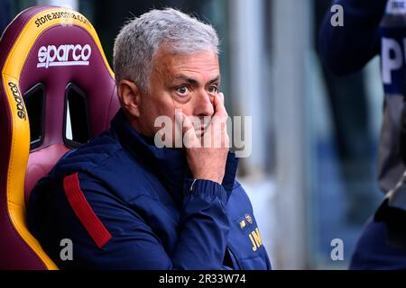 Rom, Italien. 01. Januar 2020. Jose Mourinho Trainer von AS Roma reagiert während des Fußballspiels Serie A zwischen AS Roma und US Salernitana 919 im Olimpico Stadion in Rom (Italien) am 22. Mai 2023. Kredit: Insidefoto di andrea staccioli/Alamy Live News Stockfoto