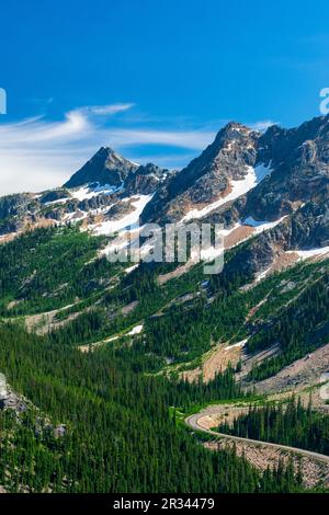 Schöner Nachmittagsblick auf den North Cascades National Park Complex vom Washington Pass, Highway 20, Washington USA Stockfoto