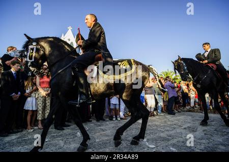 Misa vespertina - Vespres-, Ermita de Sant Joan Gran. Fiestas de Sant Joan. Ciutadella. Menorca, Islas Baleares, españa. Stockfoto