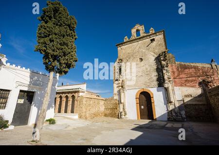 primitiva iglesia parroquial de Nuestra Señora de la Encarnación, sigloXVII, Castillo de Álora, siglo X, Cerro de Las Torres. monumento nacional , Álora, Malaga, Andalusien, Spanien. Stockfoto