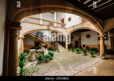 Can Oleza Palast wurde von der Familie Descos im 15. Jahrhundert erbaut, historisch-künstlerisches Denkmal, Palma, mallorca, balearen, spanien, europa. Stockfoto