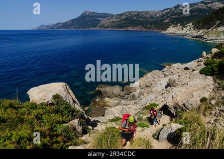 Senderistas, Es Cavall, Banyalbufar, Parque Natural de la Sierra de Tramuntana. Mallorca. Islas Baleares. Spanien. Stockfoto