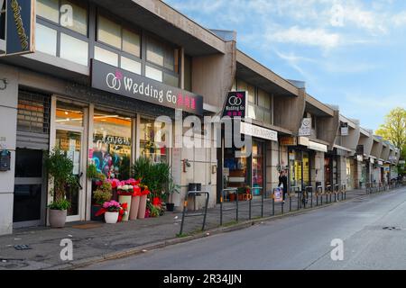 PRATO, ITALIEN -12. April 2023 - Blick auf Prato, eine Stadt in der Toskana, Italien, bekannt für ihre Textilindustrie und ihre große chinesische Gemeinschaft und Chinatown Stockfoto