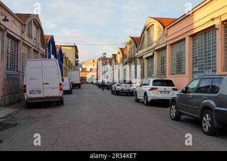 PRATO, ITALIEN -12. April 2023 - Blick auf Prato, eine Stadt in der Toskana, Italien, bekannt für ihre Textilindustrie und ihre große chinesische Gemeinschaft und Chinatown Stockfoto