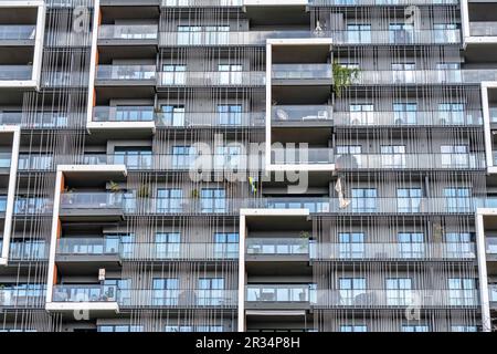 Modernes Wohnviertel entlang der Toulouser Allee, Hochhäuser mit Wohnungen und Büros, auf ehemaligen Bahnhöfen, Güterbahnhof und Industriegebiet Stockfoto