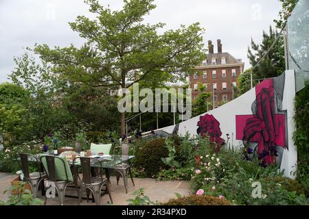 Chelsea, London, Großbritannien. 22. Mai 2023. Das Cavernoma in My Mind Garden bei der RHS Chelsea Flower Show, entworfen von Taina Suonio und Anne Hamilton. Kredit: Maureen McLean/Alamy Live News Stockfoto