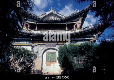 Ein kleiner Wirbel mit Landschaft in der Stadt Dali am Er Hai See in der Provinz Yunnan in China in ostasien. China, Yunnan, April 1996 Stockfoto