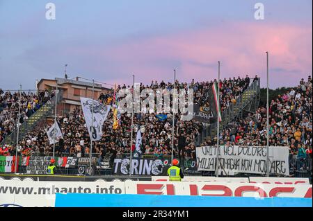 Empoli, Italien. 22. Mai 2023. Carlo Castellani Stadion, Empoli, Italien, 22. Mai 2023, Juventus-Fans beim Empoli FC gegen Juventus FC – italienisches Fußballspiel Serie A Credit: Live Media Publishing Group/Alamy Live News Stockfoto