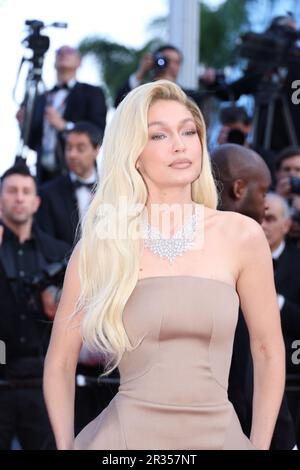 Cannes, Frankreich. 22. Mai 2023. Gigi Hadid besucht den roten Teppich „Firebrand (Le Jeu De La reine)“ während des 76. Jährlichen Filmfestivals von Cannes im Palais des Festivals am 21. Mai 2023 in Cannes, Frankreich. DGP/imageSPACE/MediaPunch Credit: MediaPunch Inc/Alamy Live News Stockfoto