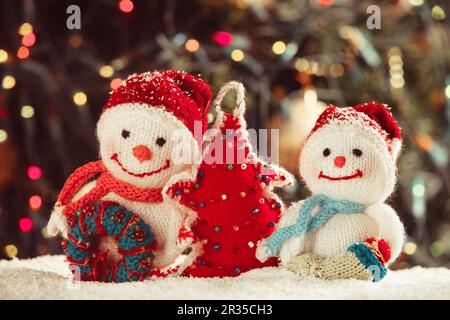 Die gestrickt-Schneemänner Stockfoto