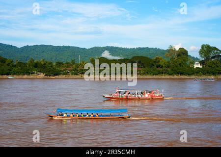 Landschaft des Mekong am Zusammenfluss von drei Ländern, bekannt als Goldenes Dreieck. Stockfoto