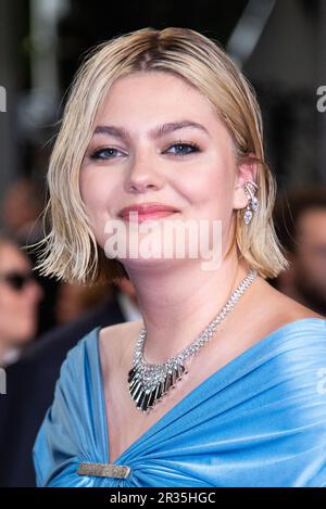 Cannes, Frankreich. 22. Mai 2023. Louane nimmt am 22. Mai 2023 im Rahmen des Filmfestivals 76. in Cannes, Frankreich, an der Idol Premiere Teil. Foto: Aurore Marechal/ABACAPRESS.COM Kredit: Abaca Press/Alamy Live News Stockfoto
