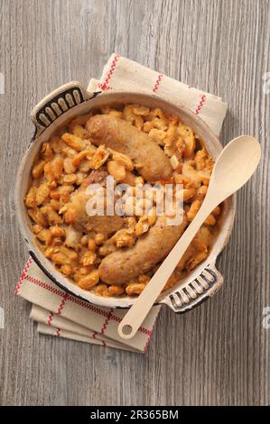 Cassoulet (Bohneneintopf mit Fleisch und Wurst, Frankreich) Stockfoto